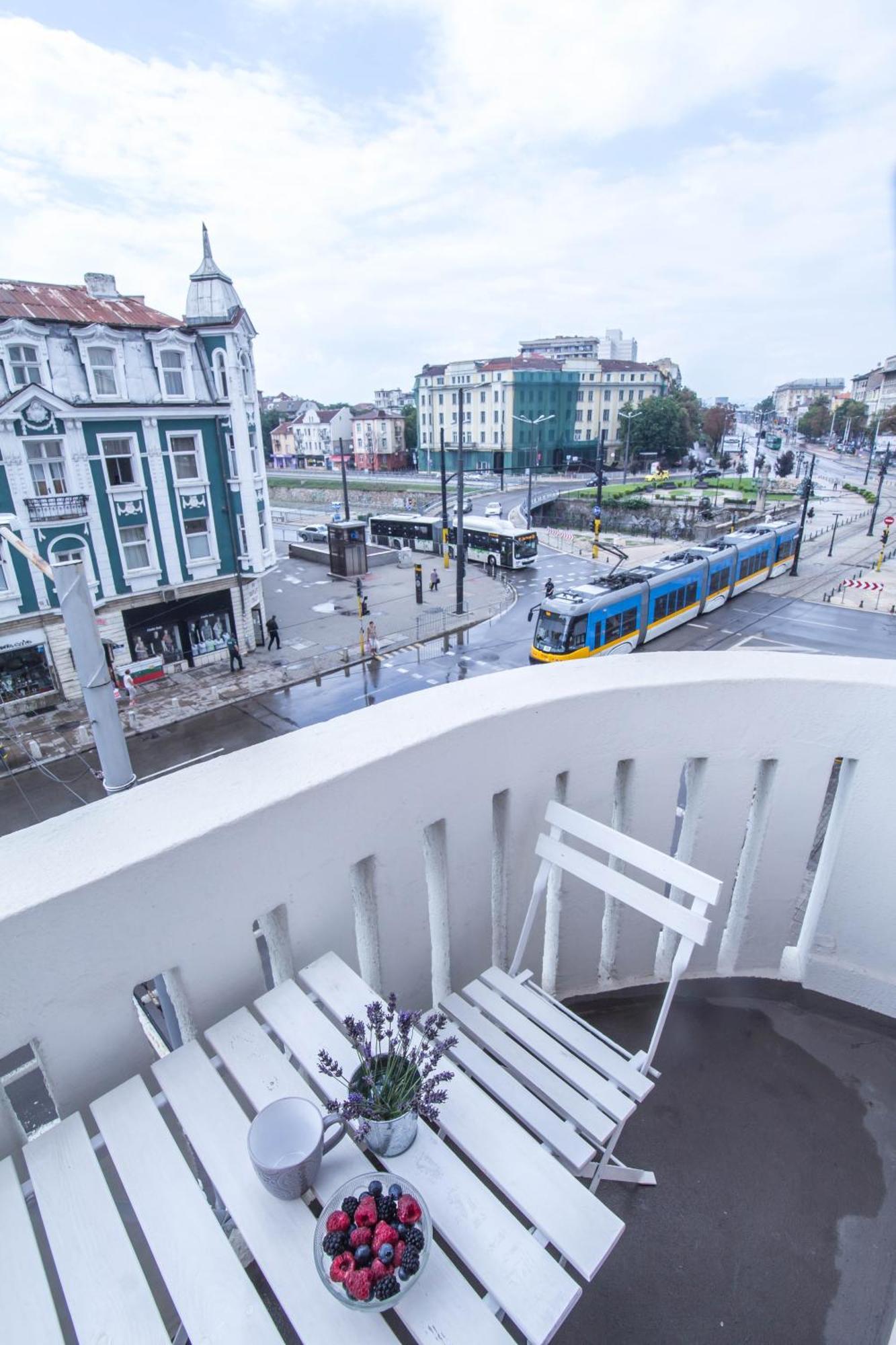 Lion'S Bridge Boutique 2Bdrm Apt, Top Center Gem Sofia Eksteriør billede