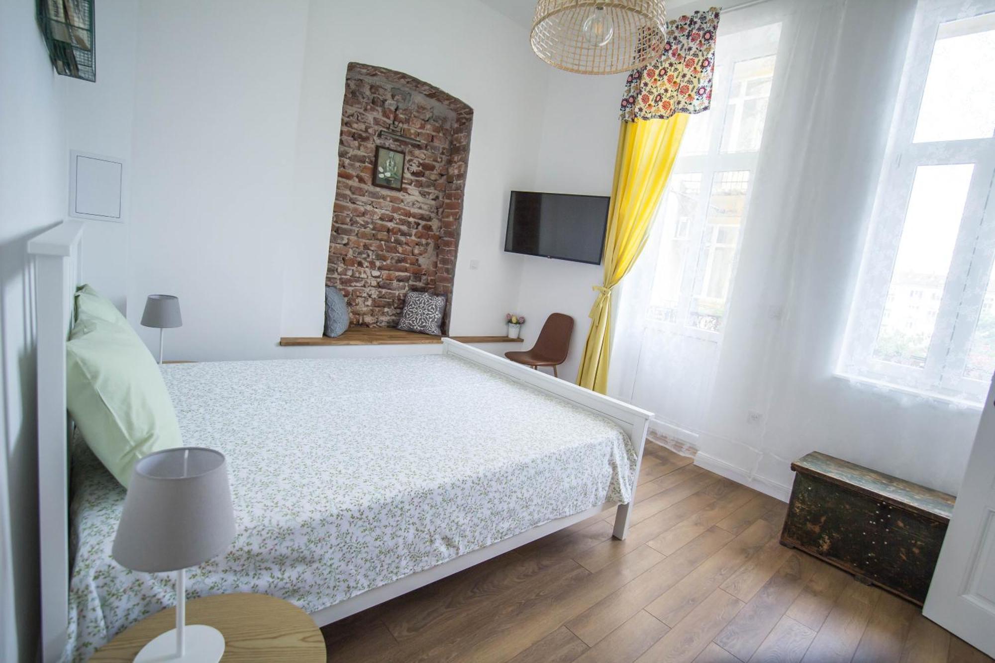 Lion'S Bridge Boutique 2Bdrm Apt, Top Center Gem Sofia Eksteriør billede