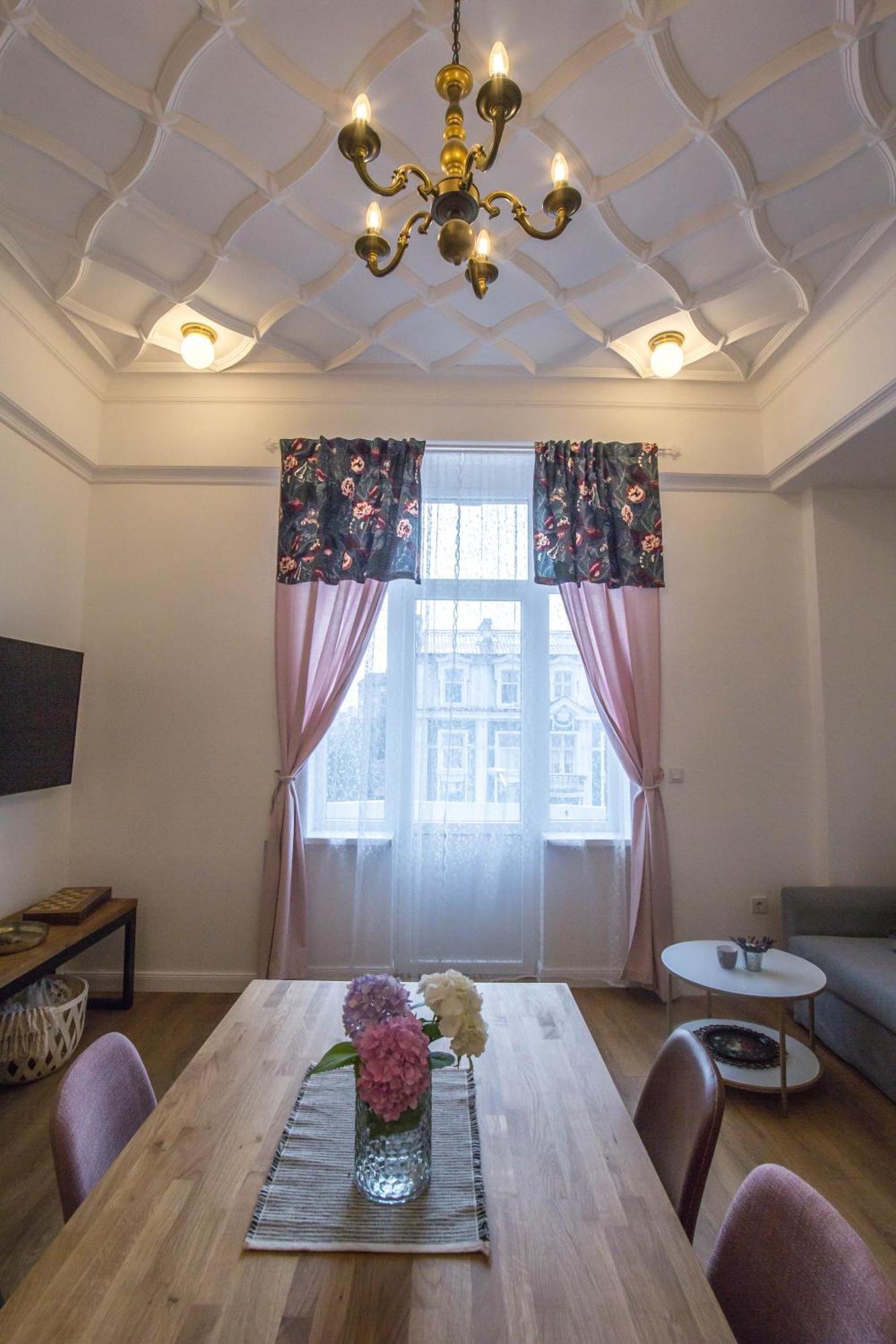 Lion'S Bridge Boutique 2Bdrm Apt, Top Center Gem Sofia Eksteriør billede