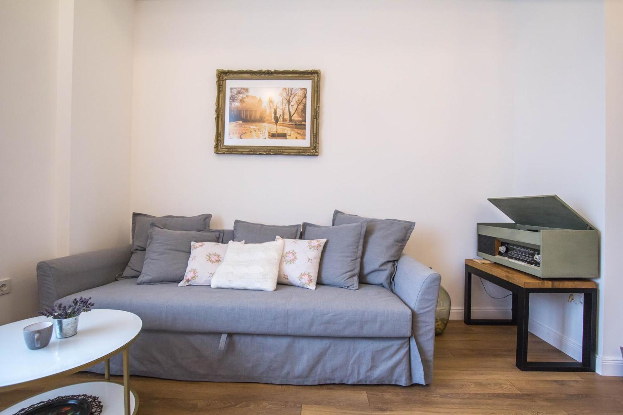 Lion'S Bridge Boutique 2Bdrm Apt, Top Center Gem Sofia Eksteriør billede